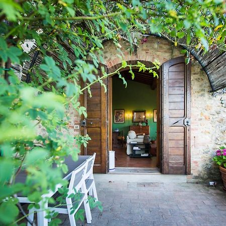 Willa Le Rose Di Montagnana San Gimignano Zewnętrze zdjęcie